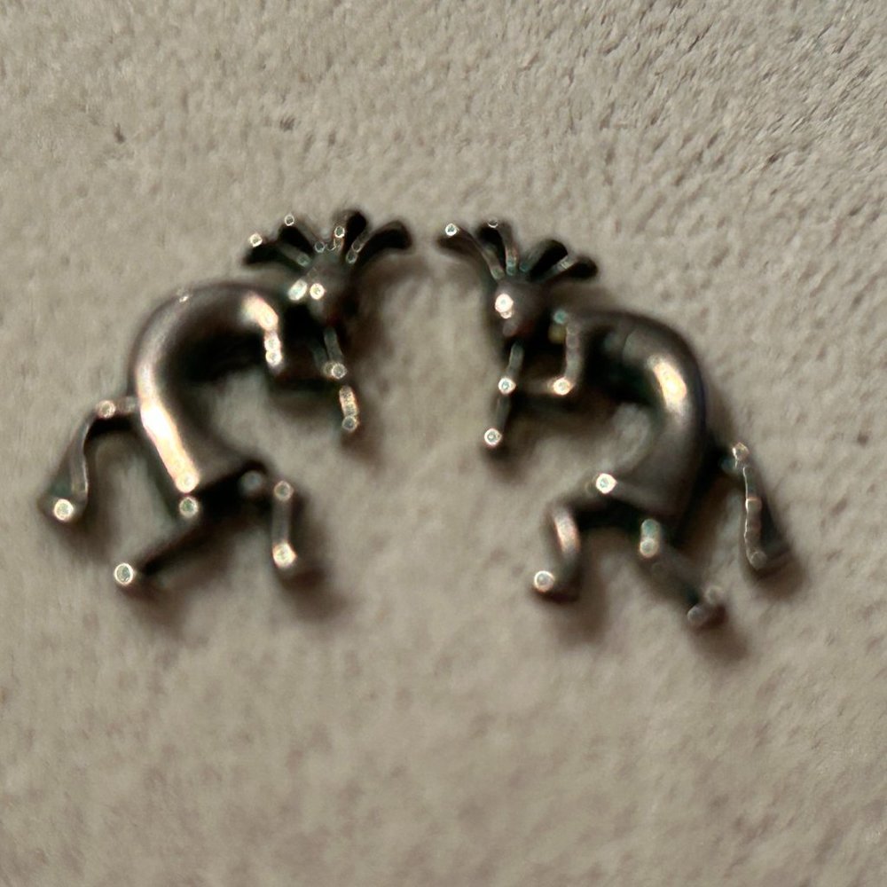 SILVER EARRINGS
